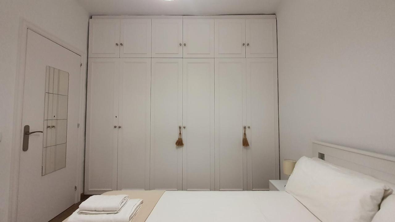 Opening Doors Sagrada Familia Apartment Barcelona Luaran gambar